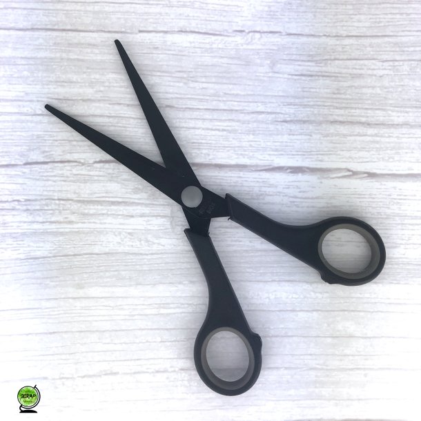 Saks 17 cm med teflonbelgning